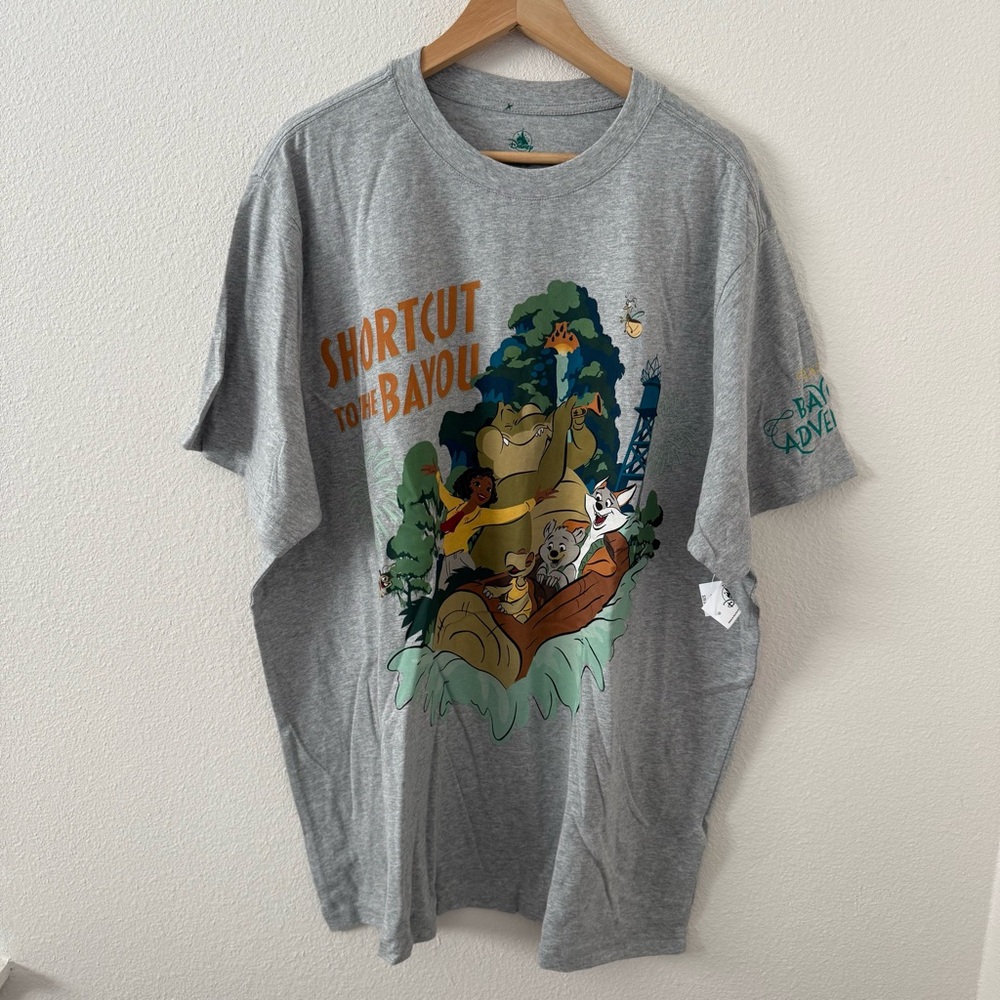 NWT Disneyland Tianas bayou adventure Gray Graphic T-Shirt XXL